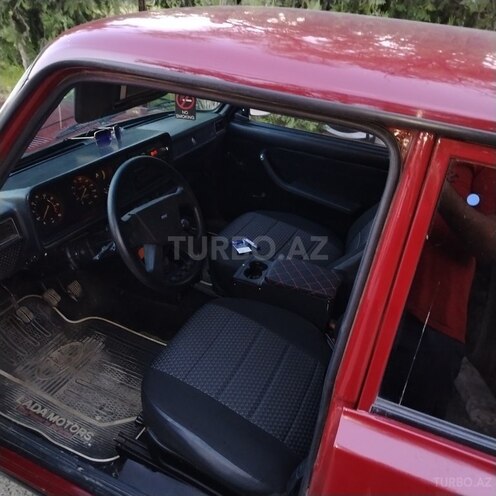 LADA (VAZ) 2107-8