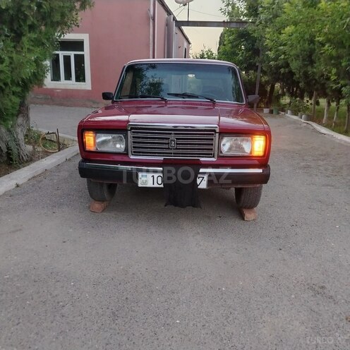 LADA (VAZ) 2107-1
