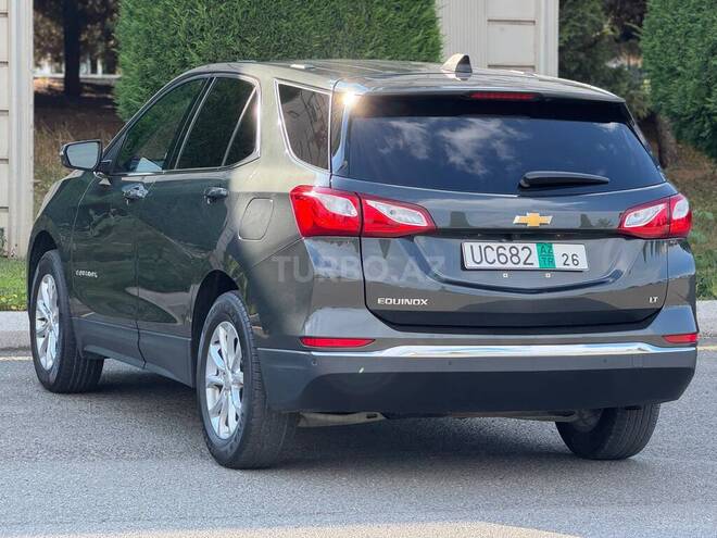 Chevrolet Equinox-5