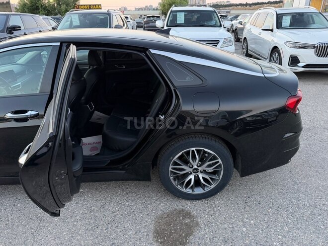 Kia K5-22