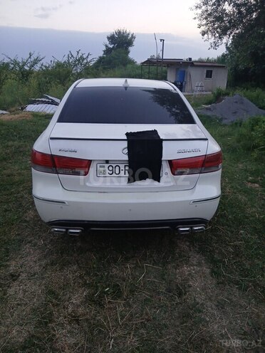 Hyundai Sonata-2