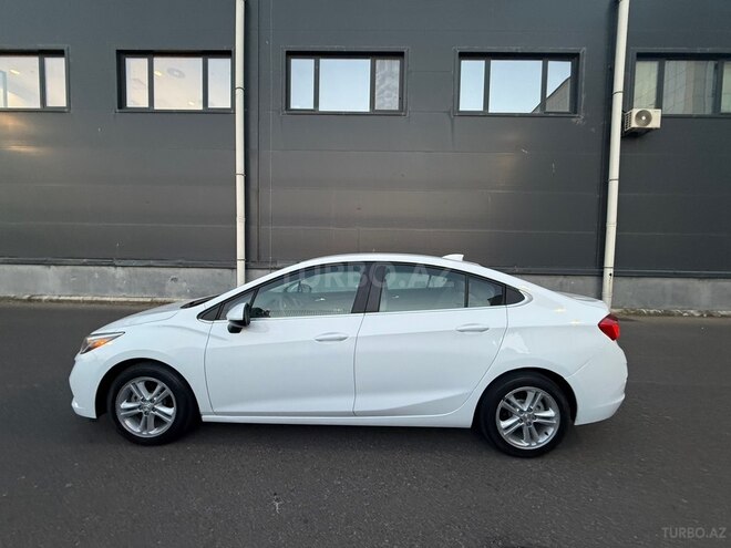 Chevrolet Cruze-6