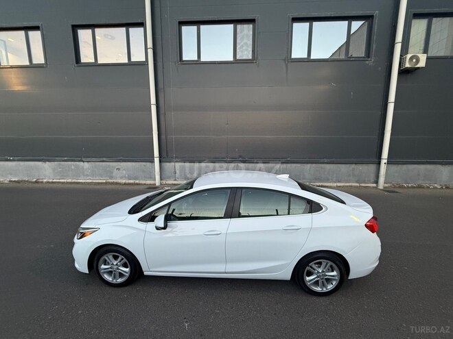 Chevrolet Cruze-8