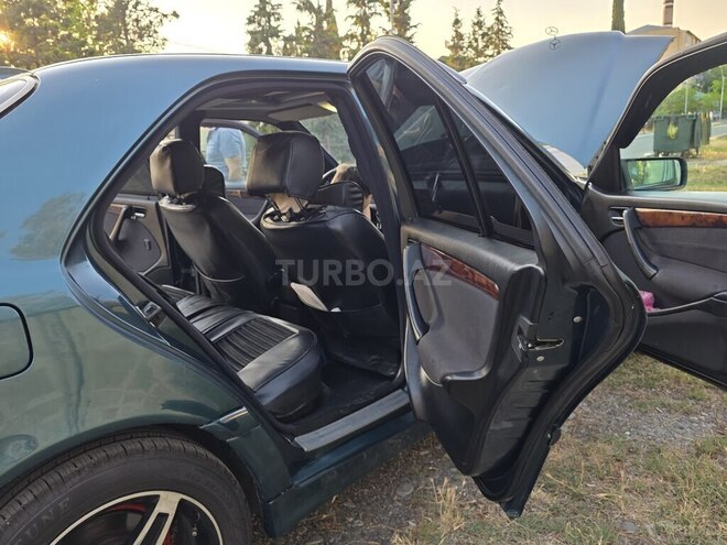 Mercedes C 200-17