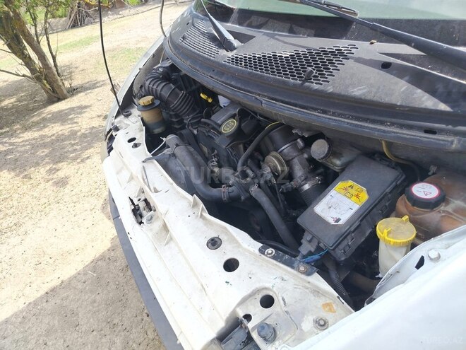 Ford Transit-3