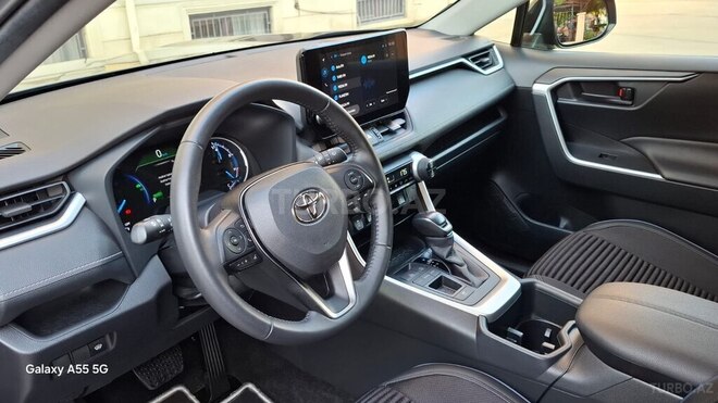 Toyota RAV4-13