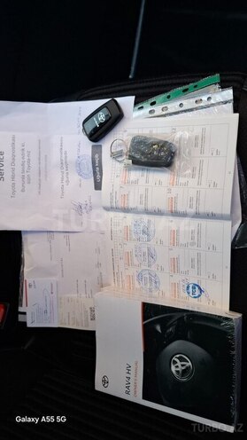 Toyota RAV4-21