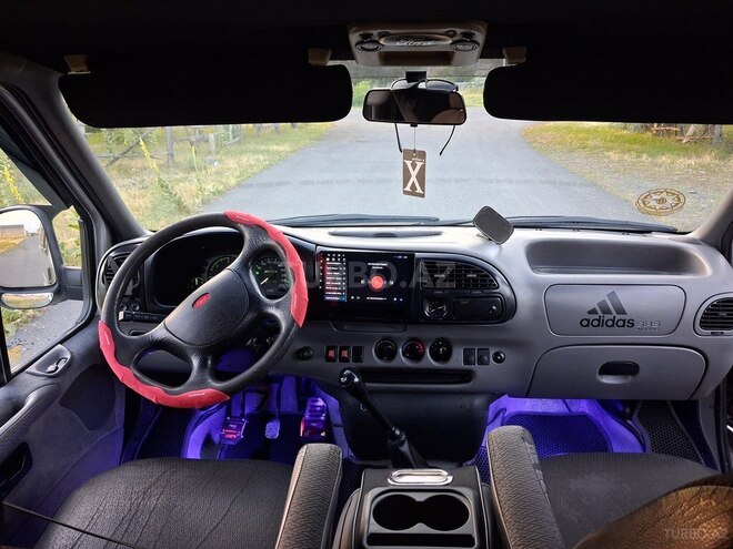 Ford Transit-5
