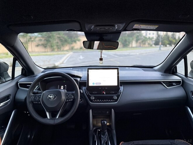 Toyota Corolla Cross-9