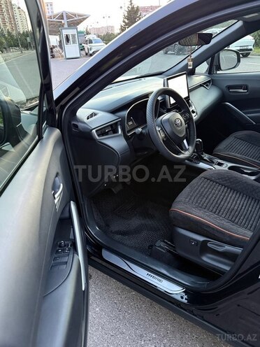 Toyota Corolla Cross-13