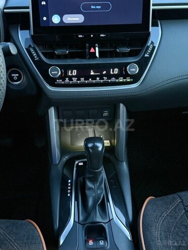 Toyota Corolla Cross-12