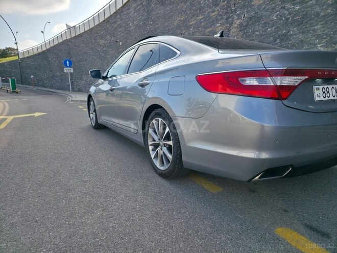 Hyundai Grandeur-15
