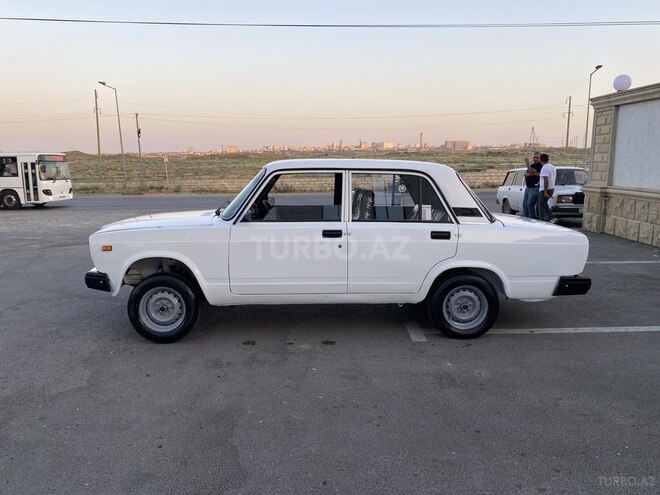 LADA (VAZ) 2107-5