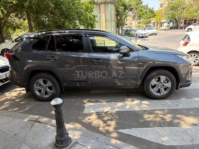 Toyota RAV4-3