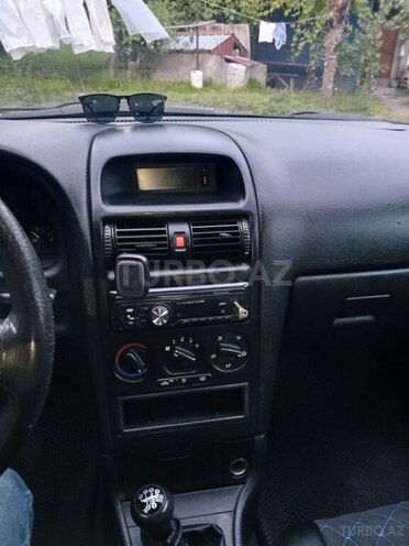 Opel Astra-21