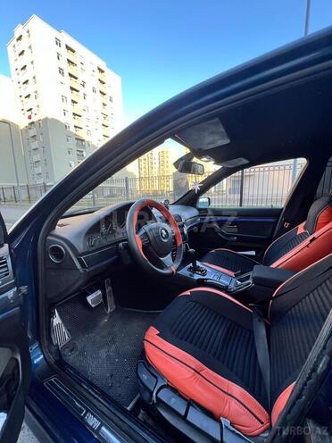 BMW 523-8