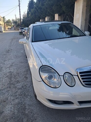 Mercedes E 220-3