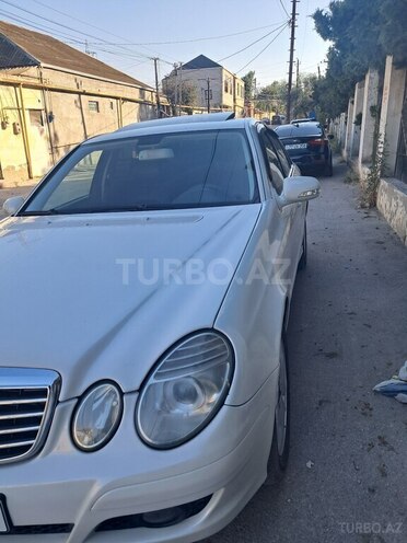 Mercedes E 220-4