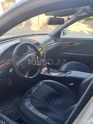 Mercedes E 220-8