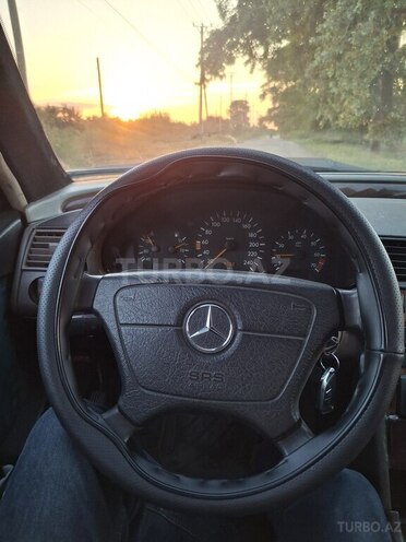 Mercedes C 220-6