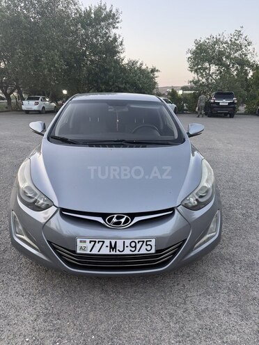 Hyundai Elantra-1