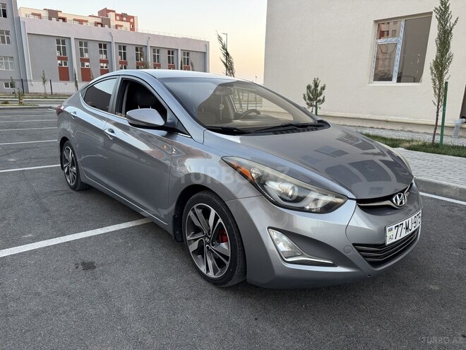 Hyundai Elantra-9