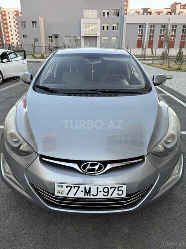Hyundai Elantra-6