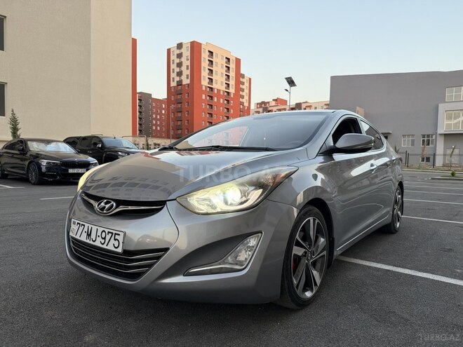 Hyundai Elantra-2