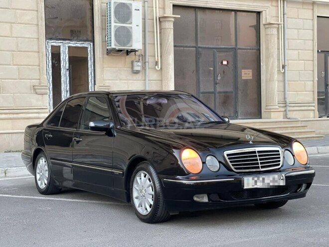 Mercedes E 240-7