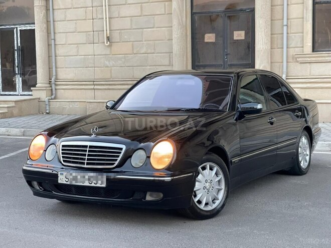 Mercedes E 240-8