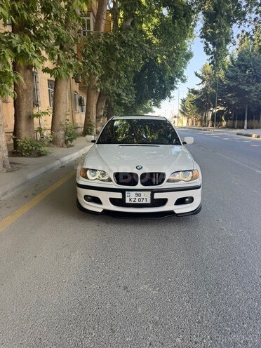 BMW 320-1