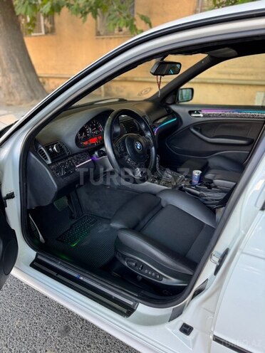 BMW 320-18