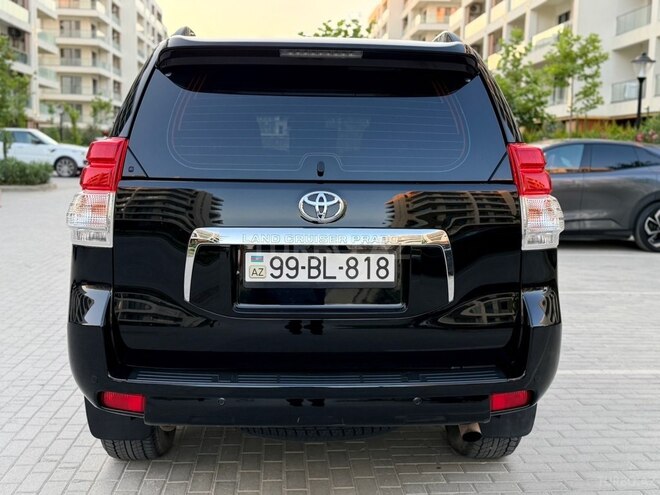 Toyota Land Cruiser Prado-5