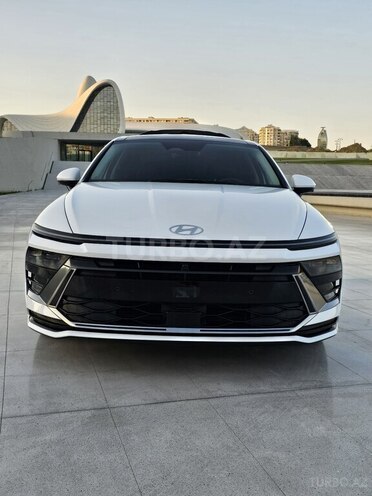 Hyundai Sonata-2