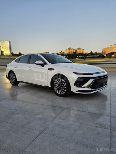 Hyundai Sonata-13
