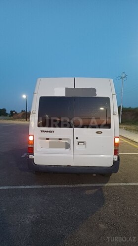Ford Transit-7