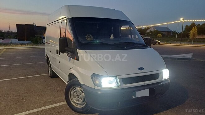 Ford Transit-2