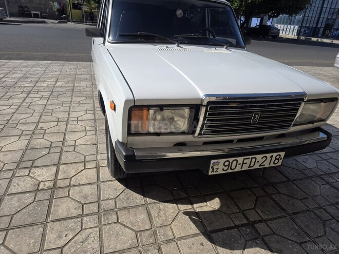 LADA (VAZ) 2107-1
