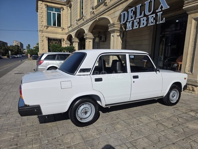 LADA (VAZ) 2107-4