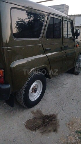 UAZ 469-16