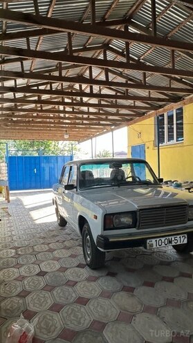 LADA (VAZ) 2107-1