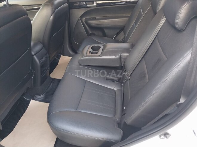 Kia Sorento-9