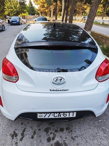 Hyundai Veloster-4