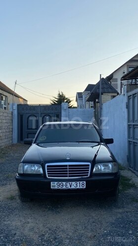 Mercedes C 200-1