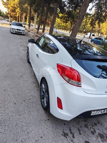 Hyundai Veloster-5