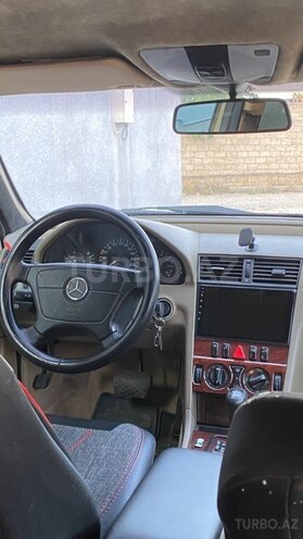 Mercedes C 200-5