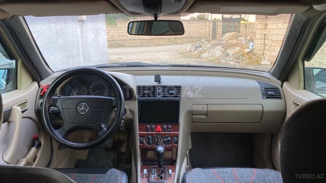 Mercedes C 200-4