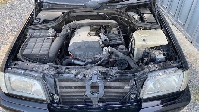 Mercedes C 200-11
