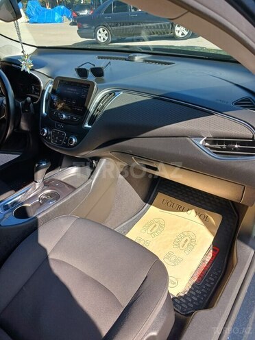Chevrolet Malibu-14