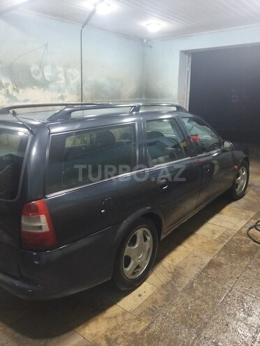Opel Vectra-6